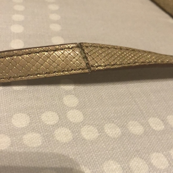 Fossil gold crossbody purse with wallet see pics - Picture 4 of 5